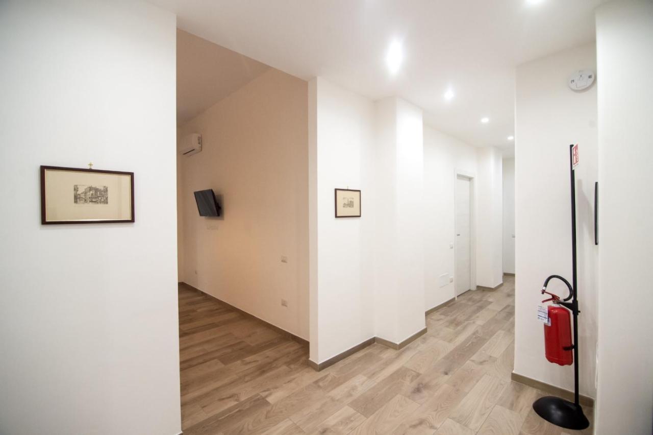 Nizza Apartment In Centro Salerno Kültér fotó